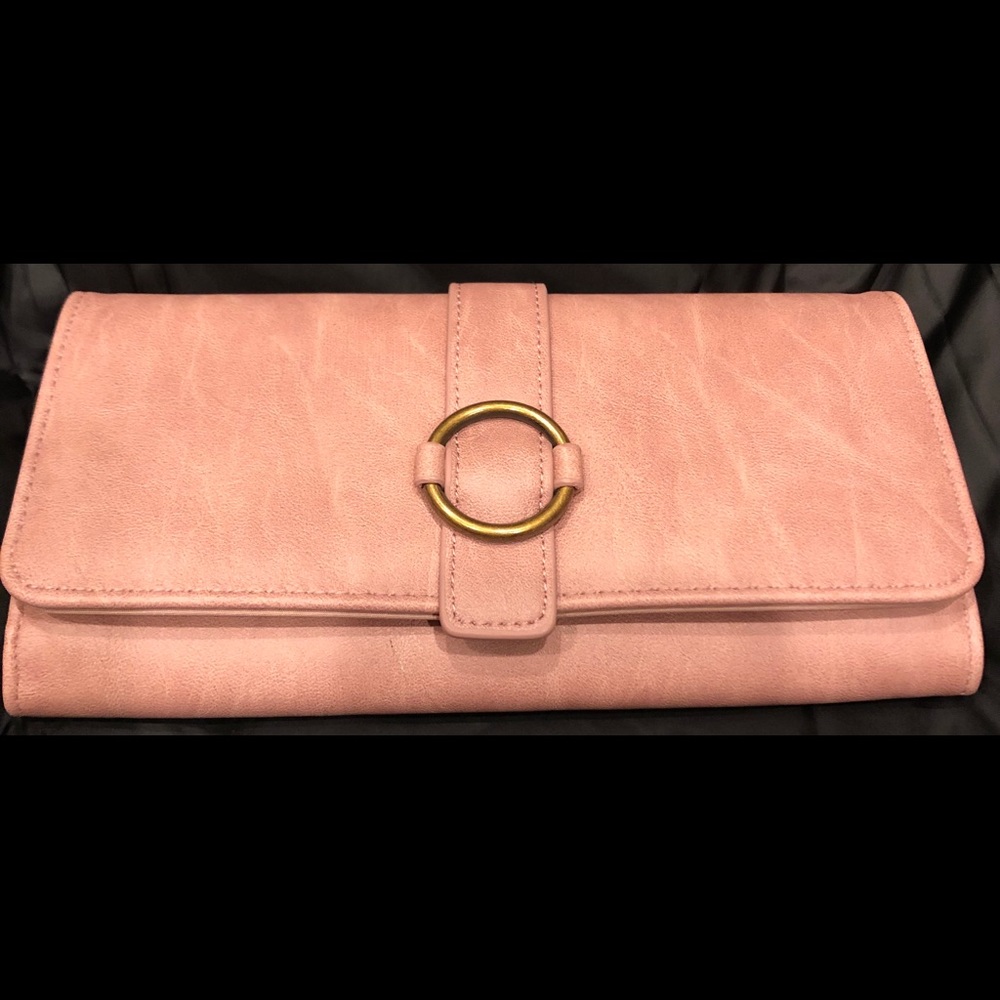 CUTE NEW WITH TAGS MUNDI WALLET!